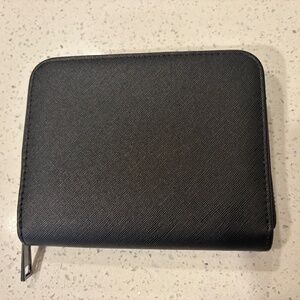 The Aesthetic Dollar A7 Blackout Saffiano Wallet